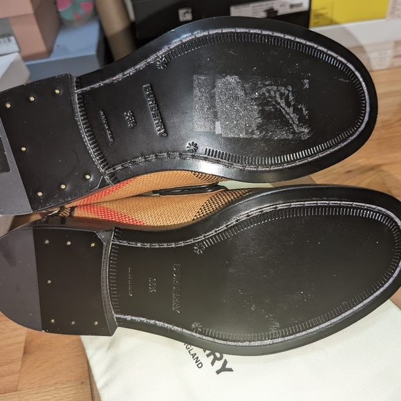 NEW BURBERRY BROADBROOK LOAFERS WITH STUDS - Picture 13 of 16